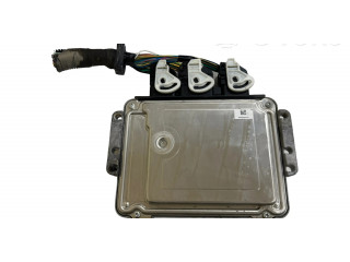 Řídící jednotka 8M5112A650LG, 0281011701   Ford Focus 2007