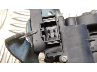 Замок задней крышки