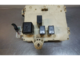 Блок предохранителей     Lexus IS 200-300    