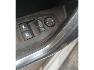 Зеркало электрическое        Peugeot 2008 I  2013 - 2019 года   