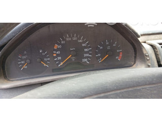 Панель приборов    Mercedes-Benz E W210       