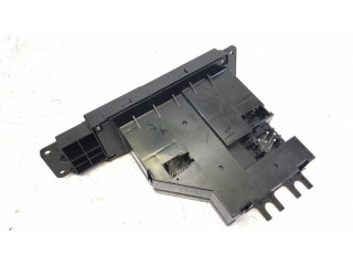 Включатель электрических окон