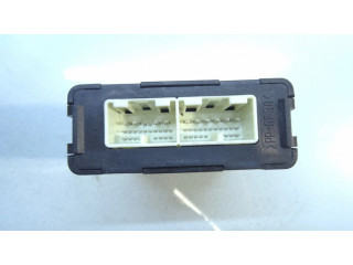 Боковая подушка безопасности 6217060010 Toyota Land Cruiser (J120)