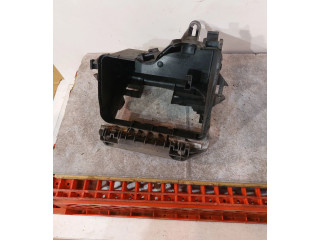   Pojistková skříňka 4E1937118   Audi A8 S8 D3 4E 2005