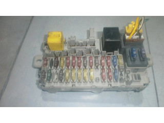 Блок предохранителей YQE102720 Rover 414 - 416 - 420