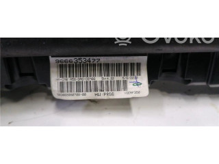 Přístrojová deska Citroen C3 Picasso 2011 555002081400, 0090059