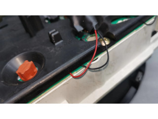 Přístrojová deska Nissan Almera Tino 2001 BU010