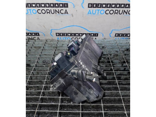 Блок предохранителей    Subaru Forester SH    