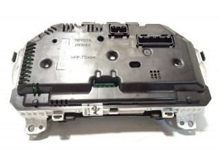 Přístrojová deska Toyota Yaris 2015 838000U390