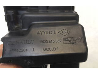 Pojistková skříňka 252361535R Nissan Juke II F16 2021