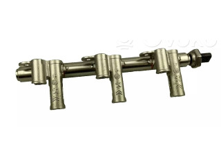 Топливная рампа 9811353880   Peugeot 2008 II  