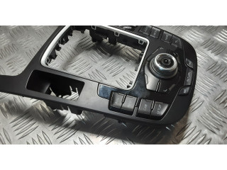 Радио/ проигрыватель CD/DVD / навигация