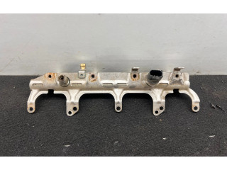 Vstřikovací lišta 06J133317 Audi A3 S3 A3 Sportback 8P BZB