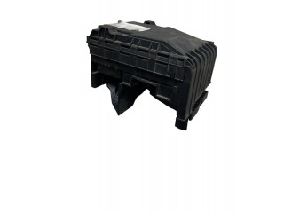 Блок предохранителей  8H051010   Audi A3 S3 A3 Sportback 8P    