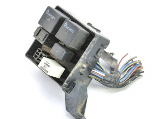   Pojistková skříňka MR482591, PR045-00000   Mitsubishi Pajero 1990