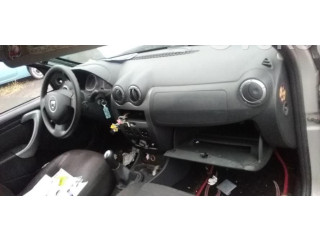 Моторчик дворников 8200619512    Dacia Duster