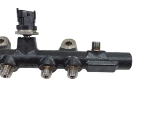 Vstřikovací lišta 175215346R, 175215346R Renault Captur