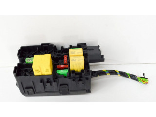 Блок предохранителей 9812661980, A006C801 Peugeot 208