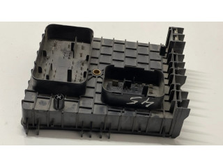 Блок предохранителей 1K0937124H, 013949631C Audi A3 S3 8L