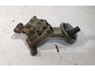 Масляный насос   059115105AD  Audi A6 S6 C6 4F 