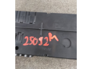 Блок предохранителей JX63-14516-AA, JX63-14516-AA Jaguar XE