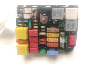 Блок предохранителей 1635692080   Peugeot 5008 II    