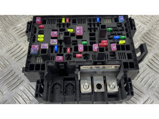 Блок предохранителей 68366721AD   Jeep Grand Cherokee WL    