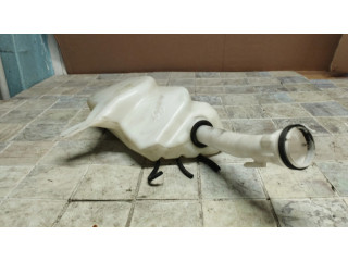 Бачок оконной жидкости    