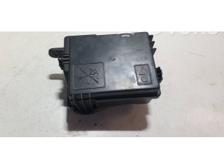 Блок предохранителей  243809977R   Dacia Spring    