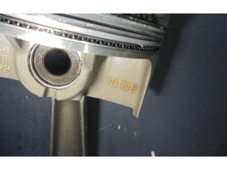  Поршень  724212  Maserati Quattroporte  