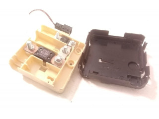 Блок предохранителей 8387547   BMW Z4 E85 E86    