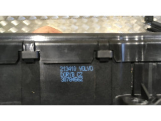 Притягиватель задней крышки