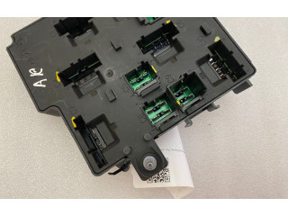 Блок предохранителей 31473570   Volvo XC90    