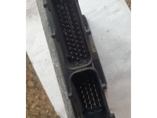 Блок управления двигателя 038906018GM, 28SA4070 Skoda Octavia Mk1 (1U)