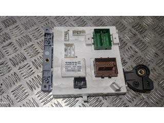 Блок предохранителей 31394392   Volvo XC90    