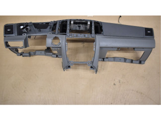 Панель приборов Jeep Grand Cherokee (WK)