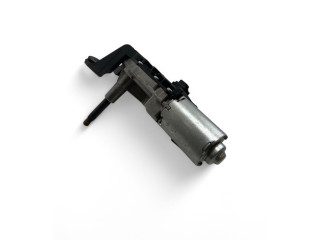 Моторчик заднего дворника 31349380    Volvo XC90