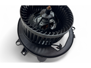 Вентилятор печки 5WC819015A, T72368C Audi Q2 -