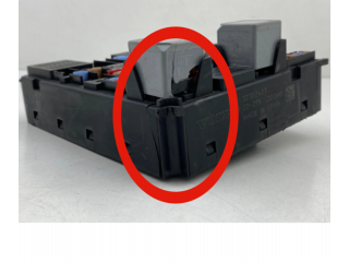 Блок предохранителей 32322427 Volvo V90 Cross Country