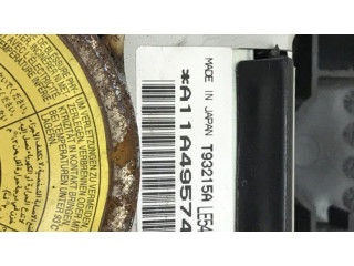 Подушка безопасности водителя T93215A, LE5457K0002 Mazda MPV II LW