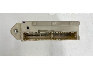   Pojistková skříňka 8267230131, 8273030272   Lexus GS 300 350 430 450H 2006