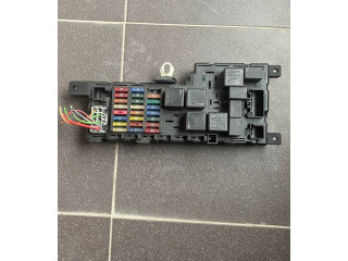 Блок предохранителей    8637841, 518717004   Volvo V70