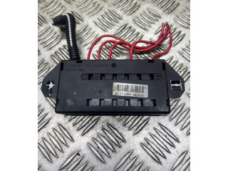 Блок предохранителей 9441776 Volvo S80