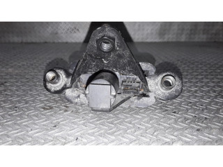 Замок задней крышки