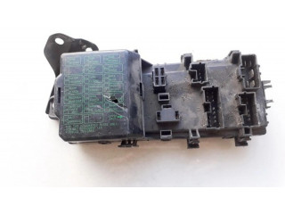 Блок предохранителей Mitsubishi Colt