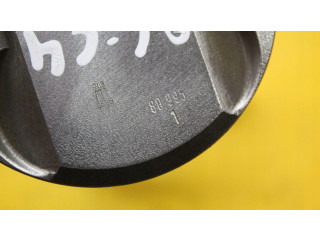 Píst 077B Audi A6 S6 C4 4A