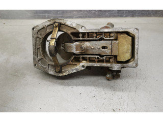 Vstřikovací lišta 0438120185, 035133353AB Audi 100 200 5000 C3