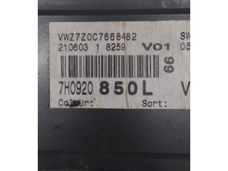 Přístrojová deska Volkswagen Transporter - Caravelle T5 2006 7H0920850L, 21060318259