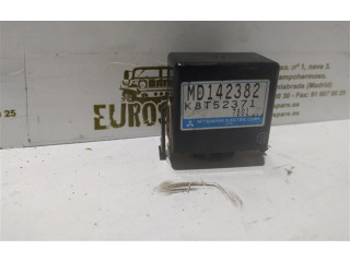 Блок предохранителей MD142382 Mitsubishi L200