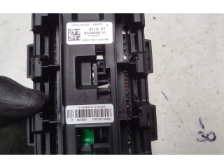 Pojistková skříňka 9389068, 9389068 BMW 1 F20 F21 2019